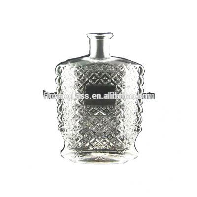 High Quality Wholesale Prices Transparent Fancy Empty Glass Bottle for Vodka Whisky Brandy Liquor Usage