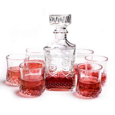 Hotsale Italy Engraved 750ml Glass Wine Bottle w/ 6 pcs Cups 210ml Whiskey Wine Decanter Pourer Bar Party Set